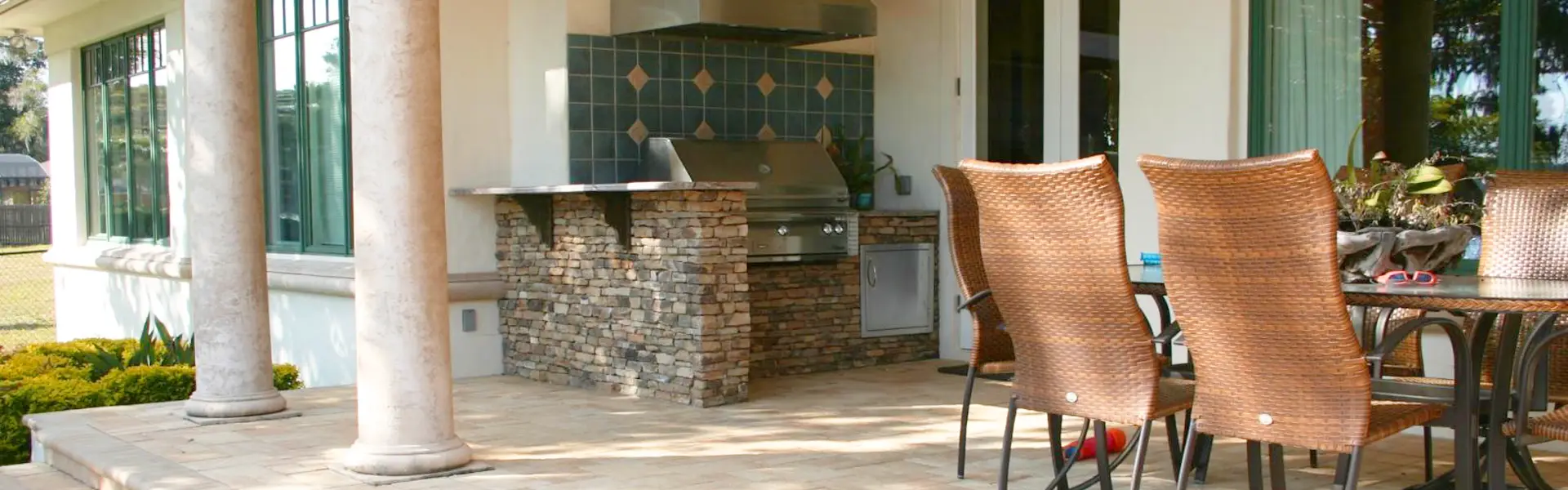 Custom Outdoor Kitchens