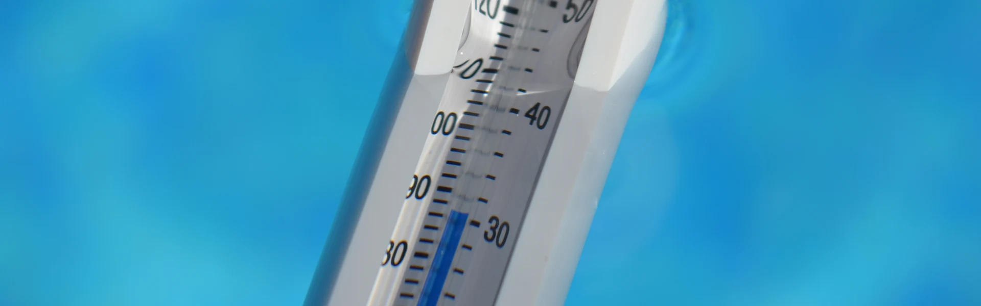 How to Achieve the Optimal Temperature of a Swimming Pool